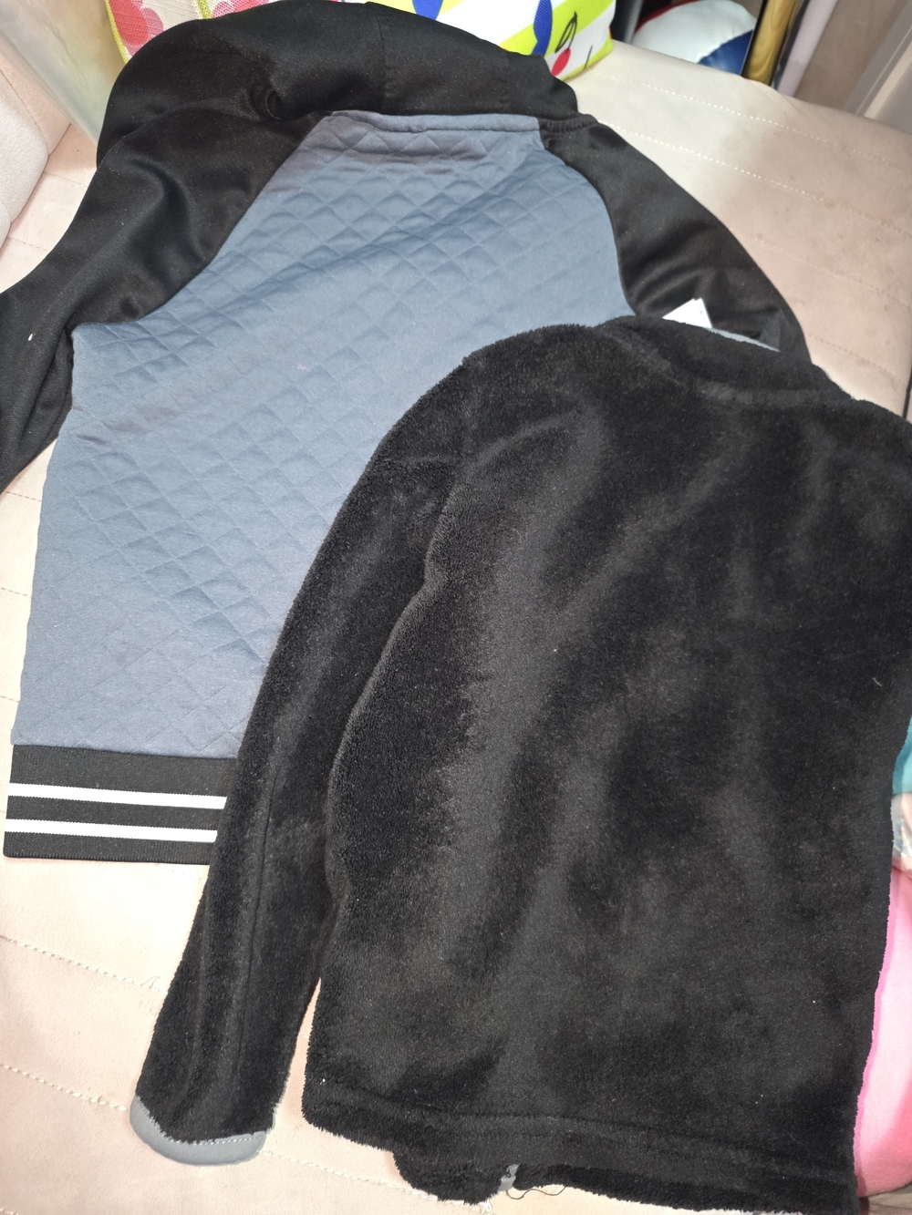 Child Sweaters - Picture 2 of 4